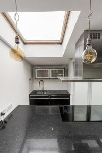 Unique Shoreditch 2-Bed Near Central London
