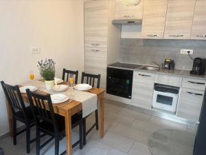 Deluxe Apartments 55