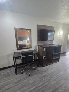 Studios 4 Less Chesapeake