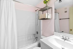 ML210 Sweet View Central Location WiFi Parking