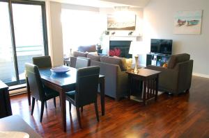 Luxury 2 Bedroom Unit