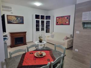 Rosy Vacation Home