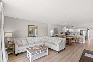 Ocean Towers Beach Club 401 - Oceanfront - Windy Hill Section