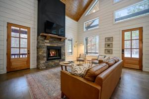 Once Upon a Pine - couples family secluded great location