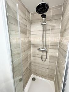 Appartements Escale Douceur avec Spa Prive Ambiance Boheme : Studio Lit King-Size