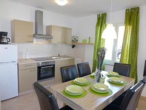 Apartmani Kvesic - Azzurro