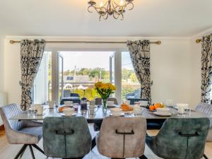 4 Bed in Westward Ho 91814