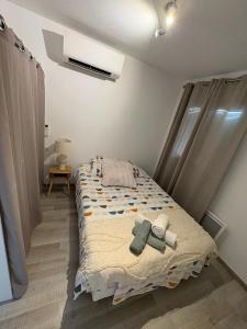 Belle maison avec piscine privative dans une résidence calme et securisee