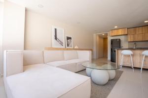 Elegant apt in Laureles The best area in Medellin