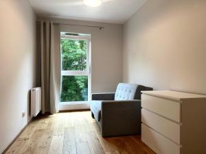 Wichrowa Apartment - Parking - Self Check-In 20h