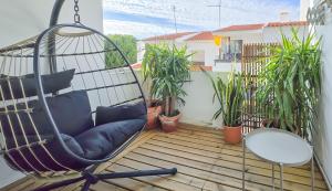 Green Balcony Holiday Work Remote Big Apartment