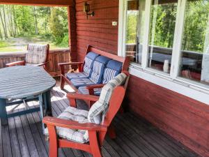 Peaceful Cabin Retreat by Lake Gopen
