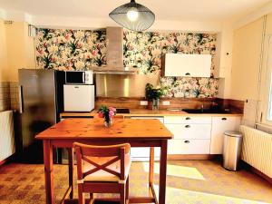 Maisons de vacances La Brainoise Maison familiale chaleureuse avec jardin et plage sauvage : photos des chambres