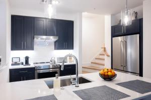 Luxury Rooftop Townhome in Restored Church 5 mins to DT