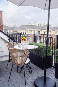 Luxury Rooftop Townhome in Restored Church 5 mins to DT