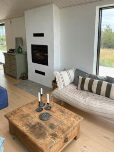 Unique Northern Cabin With View To Råbjerg Mile