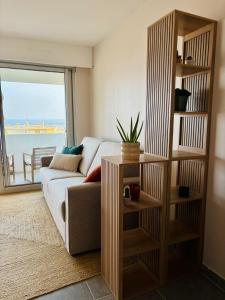 Studio moderne et lumineux avec balcon vue mer à Bandol