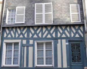 Appartement rénové 250m du port - classé 3 étoiles