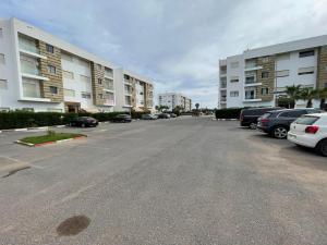 APPART AMIR Belle Appartement avec pecine