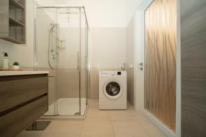 Battisti Flat, near station