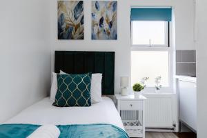 Harrow Road Vibrant Apartments!