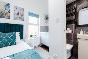 Harrow Road Vibrant Apartments!