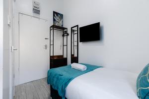 Harrow Road Vibrant Apartments!