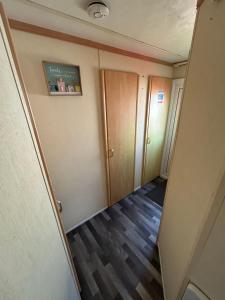 Baileys Caravan Hire - Sealands Plot 1 - Wi-Fi - Dog Friendly