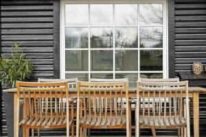 Bright Summer House With Pool In Tisvildeleje