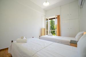 Urban Nest In Chalandri by MΡS