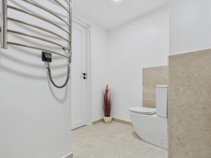 Modernist Loft Studio in Old Town