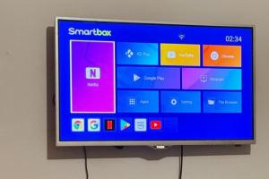 Luxury apartment in front of the Corniche