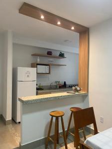 Apto Novo no Centro de Serra Negra com Garagem