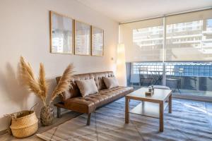 HT A Pasos Metro Santa Lucia Estacionamiento WIFI