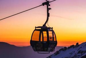 HT A Pasos Metro Santa Lucia Estacionamiento WIFI