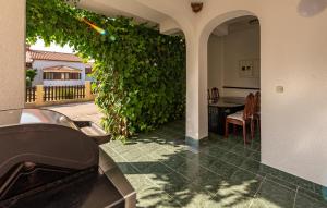 3 Bedroom Awesome Home In Vrsi