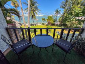 Double comfort wprivate terrace & pool lagoonview