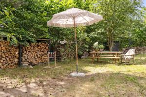 Fine Old Details Near Stubbe Lake