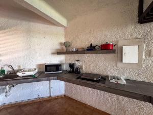 Wake up wsunrise & lake just steps away