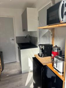 Studio apt with private parking