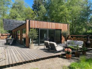 Home With Large Plot In Asserbo Plantation