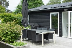 Calm In Modern House Near Water