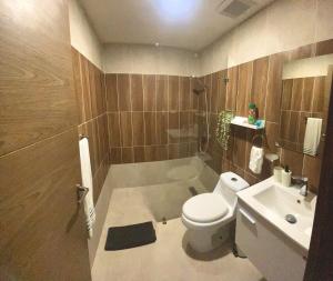 Apto céntrico con piscina, gym y una hermosa vista a la ciudad