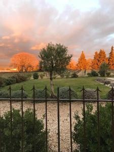 Provencal Farmhouse With Mont Ventoux Views
