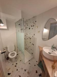 Appartements Studio en rez-de-chaussee de maison : photos des chambres