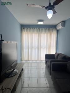 Apartamento 02 Dormitorios no Centro de Ubatuba com Ar-WIFI - 10 minutos da Orla do Cruzeiro