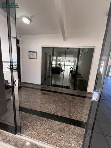 Apartamento 02 Dormitorios no Centro de Ubatuba com Ar-WIFI - 10 minutos da Orla do Cruzeiro