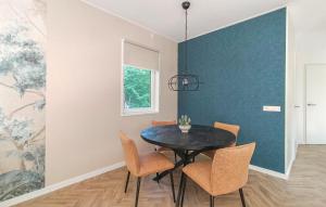 Awesome Home In Oosterwolde With Wifi