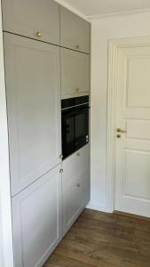 Bright Summer House Near Hyllingebjerg Beach