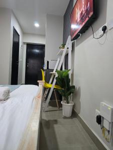 1 Bedroom Studio Sleeps 2 -Elevator -Free Parking